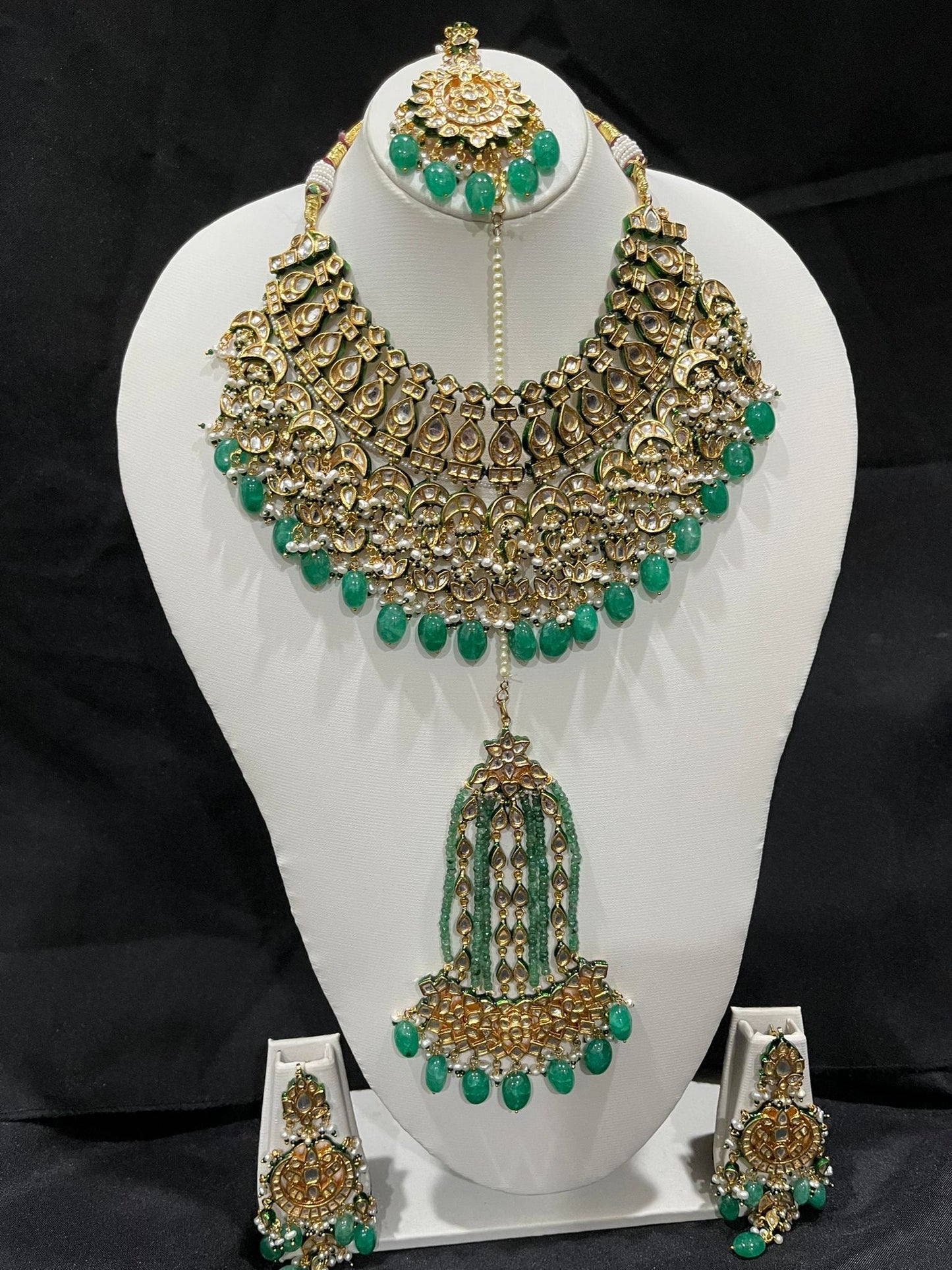 Menakari Jaipur Kundan Necklace Earrings Tikka Jhoomar